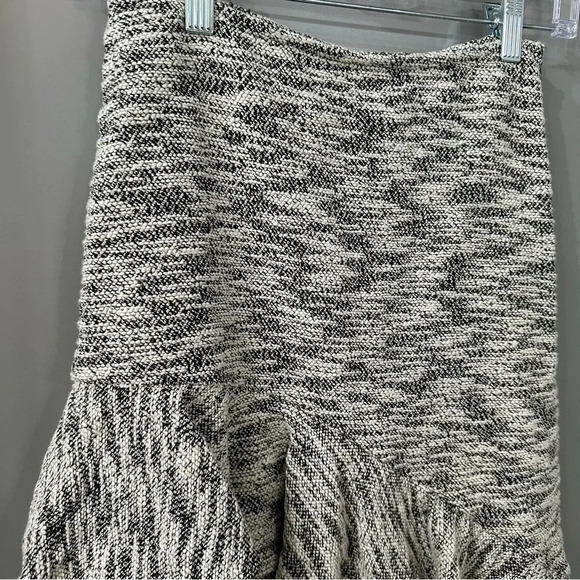 NWT Zara Asymmetrical Marled Tweed Boucle Ruffle Skirt Size XS - Picture 4 of 7